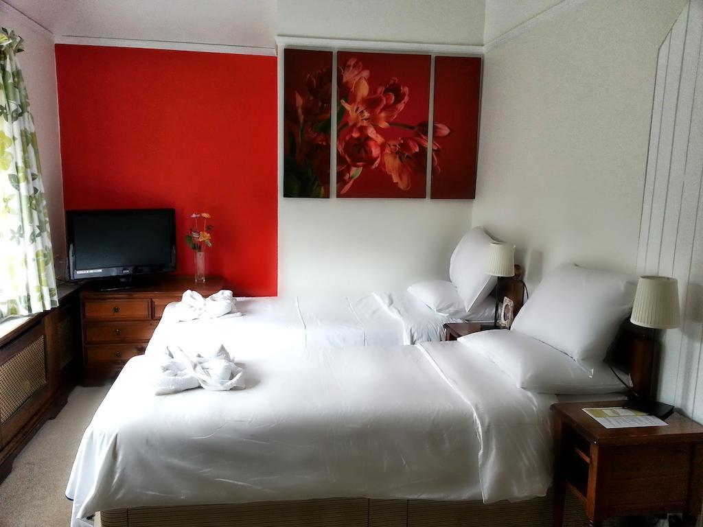 Rosemead Guest House Claygate Szoba fotó