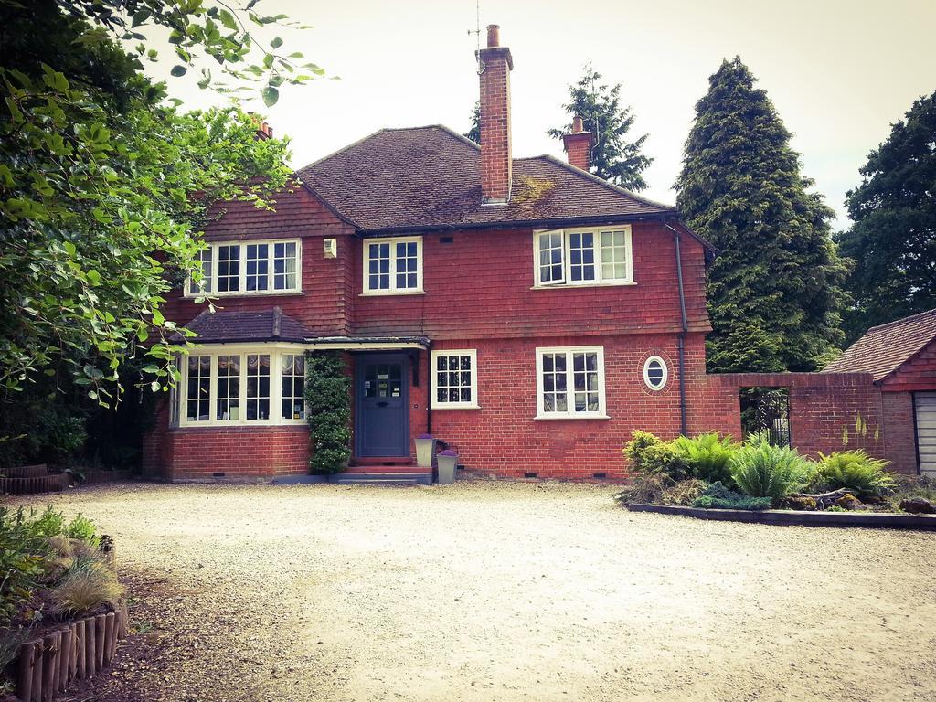 Rosemead Guest House Claygate Kültér fotó